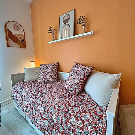 Apartment Le Petit Cosy - Studio Margny, Gare Compiegne 2 Min *