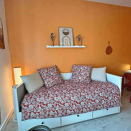 Le Petit Cosy - Studio Margny, Gare Compiegne 2 Min Apartment *